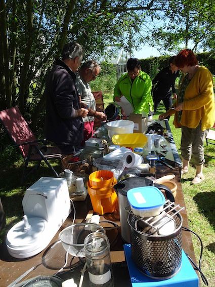 et aussi le week-end à Riec sur Belon auquel s'ajoutaient les  usages cosmétiques et médicinaux.