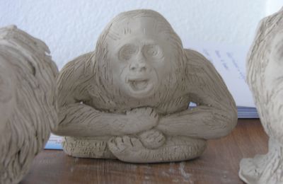 Sculpture d'argile: orang-outan
