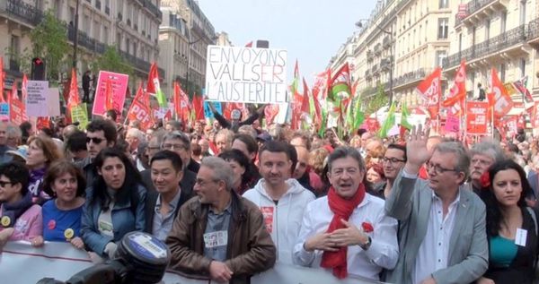 Des milliers de manifestants de gauche contre l'austérité, pour l'égalité et le partage des richesses