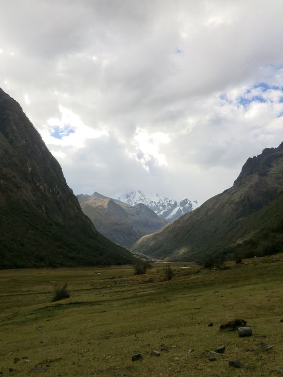 HUARAZ ville située au nord du Pérou au pied de la cordillère blanche.

J'ai pris une petite semaine de vacance avec mes cheres colocs afin de parcourir cette partie de la cordillere si convoitée et dont on m'avait tant parler.

Loger chez un