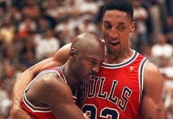 CHICAGO BULLS : MICHAEL JORDAN VA RÉALISER SA MEILLEURE PASSE DÉCISIVE POUR SCOTTIE PIPPEN