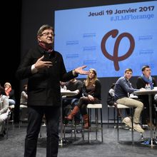 Jean-Luc Mélenchon à Florange "déjà que vous vous privez su spectacle de la primaire en plus vous venez écouter Mélenchon par - 15°C