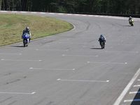 PREMIER ROULAGE SUR LE CIRCUIT DE BRESSE AVEC MON PÈRE POUR ME COACHER 