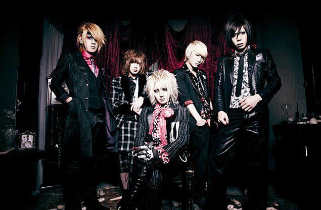 Album - New Look 2012 1