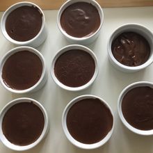 Crèmes au chocolat délicieuses