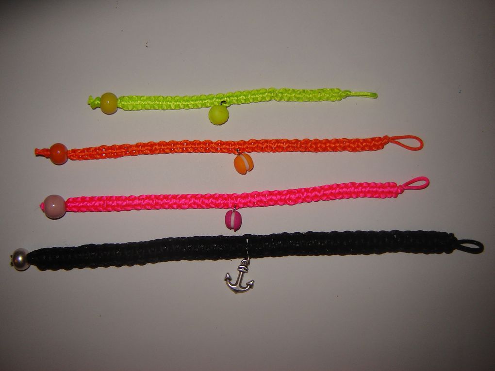 Album - les bracelets de Lola