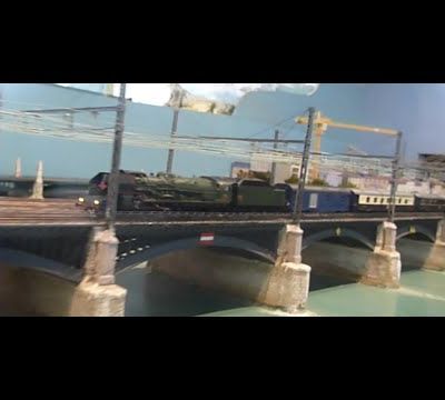 Train miniature le Mistral tracté par une 241P évocation "Lyon Perrache"