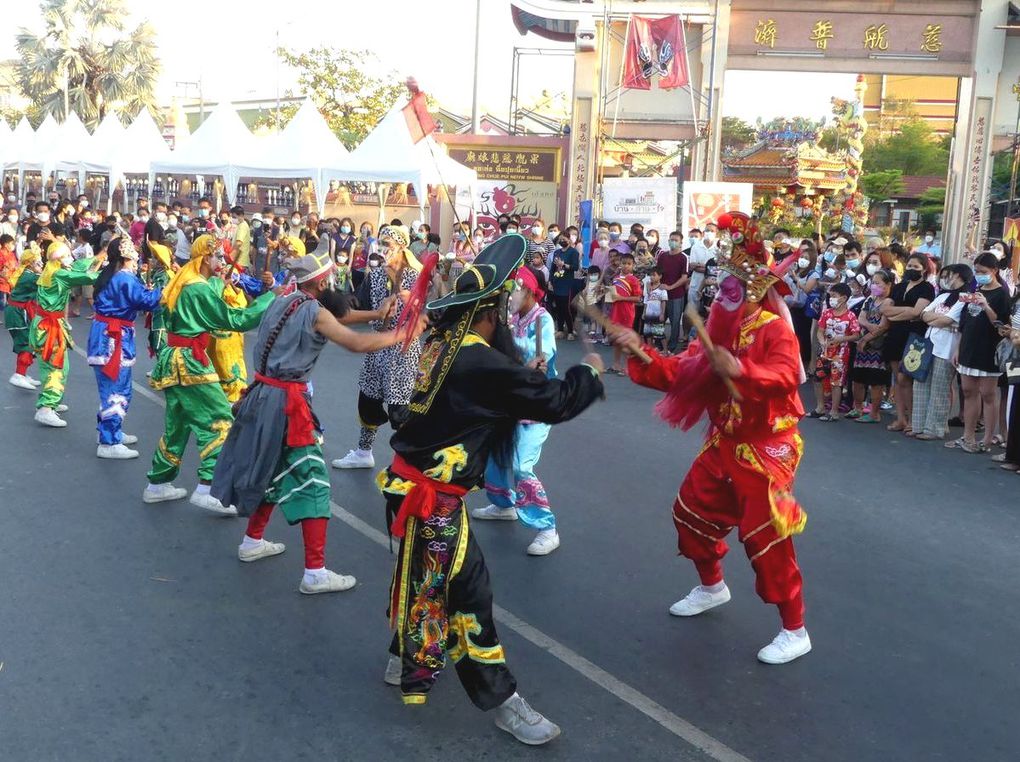 Le spectacle d'Engor à Phanat Nikhom