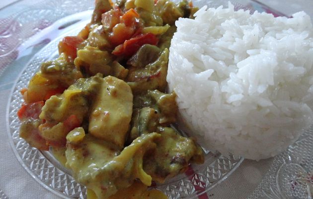 Poulet au curry et aubergines