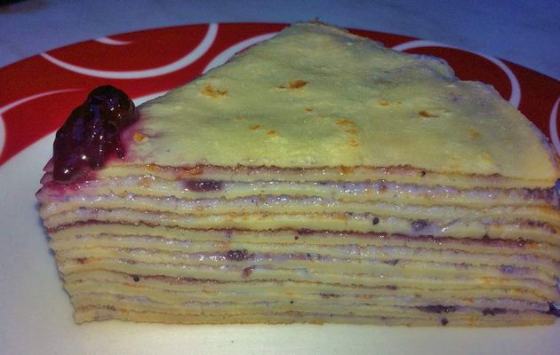 Gâteau de crêpes à la myrtille