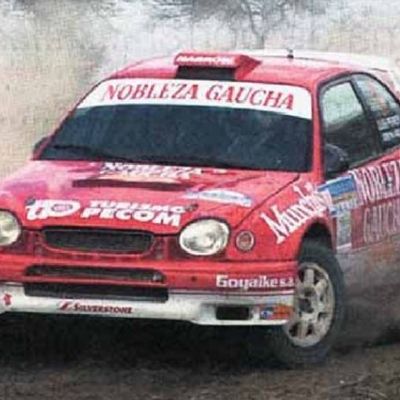 Foto del campeonato de Rally Argentino 2005 que ganó Luis Pérez Companc