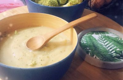 Soupe de pieds de brocolis au fromage blanc