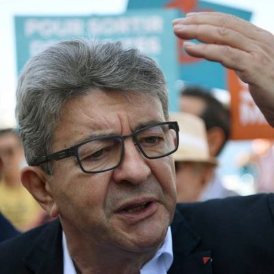 Rencontre avec Macron : Mélenchon se justifie (encore) en citant Booba 