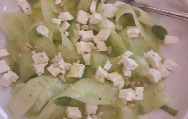 Salade fraîcheur de Concombre à la menthe et féta