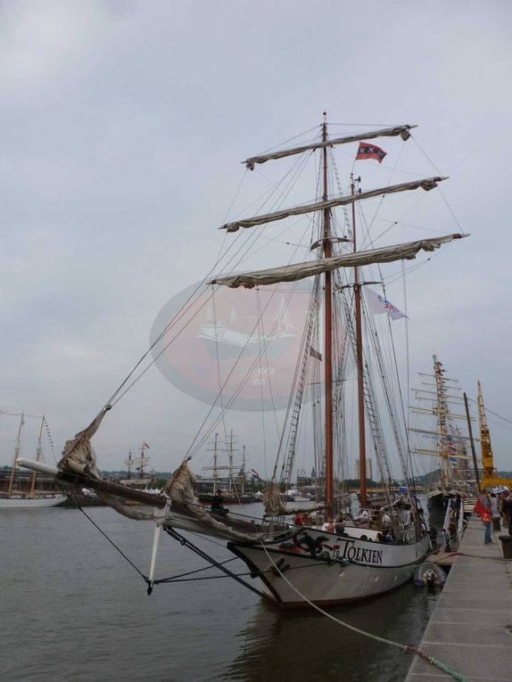 Dernières heures pour profiter de l'Armada. Je vous propose un bref aperçu des voilers présents à ce magnifique rendez-vous. Si un navire n'a pas son nom sur l'image, c'est qu'il a été présenté en amont.