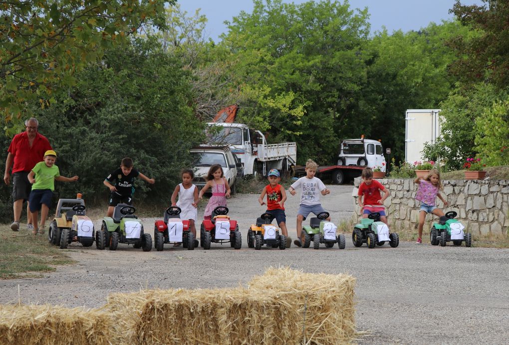 La course des petits tracteurs !