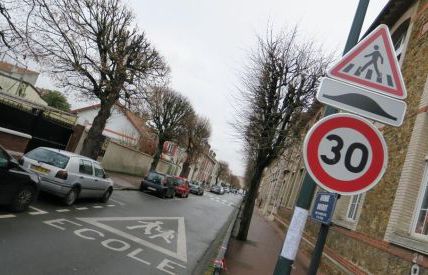 Saint-Maur-des-Fossés (94) (75000 habitants) et Nogent-Le-Rotrou (28) (Moins de 10 000 habitants) entrent aussi dans le club des villes 30.