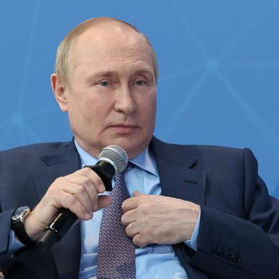 Faut-il maintenir le dialogue avec Poutine ?