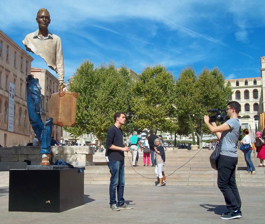 'Les voyageurs' ('the travellers') de Bruno Catalano (2013) : L'illusion artistique, The artistic illusion 🎨