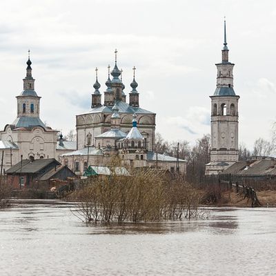 Inondations en Russie : des gens modestes crient leur colère...