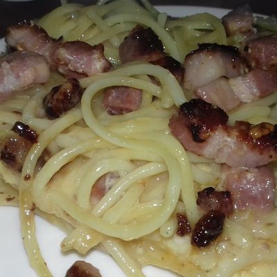 Omelette aux spaghettis et lardons 