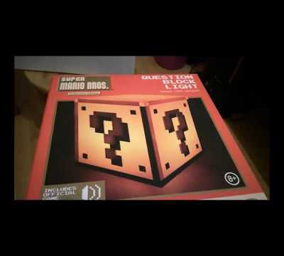 Notre première vidéo sur la chaîne Youtube! : Unboxing de la box Retro de Hitek