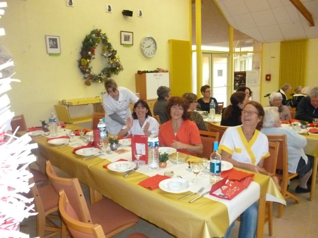 voici quelques photos illustrant le repas de noel . c'était le 20 décembre 2013.