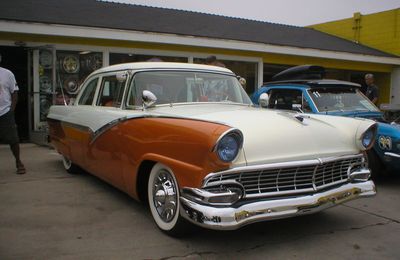 Ford 1956 mild custom