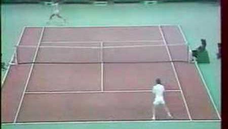 Henri Leconte conspué par le public de Bercy au POPB contre Mc Enroe en 1988