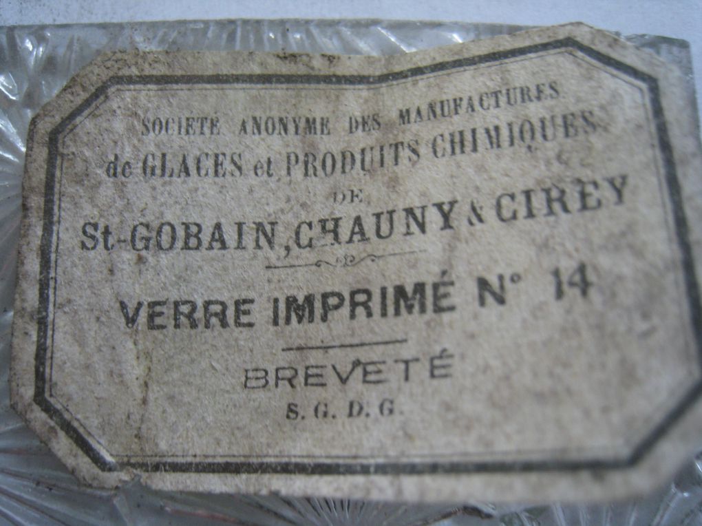Echantillons de verre fabriqué par Saint-Gobain, Chauny, Cirey