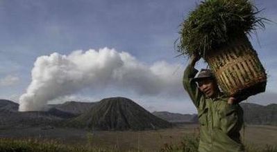 Les cendres du Bromo perturbent le trafic aérien.