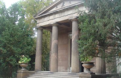 Das Mausoleum der Königin Luise // Le Mausolée de la Reine Louise