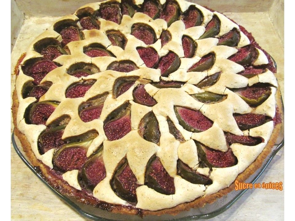 Tarte macaronée aux figues et aux noix 