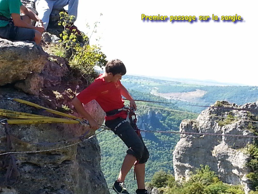 Slackline avec le groupe "les Déséquilibrés"