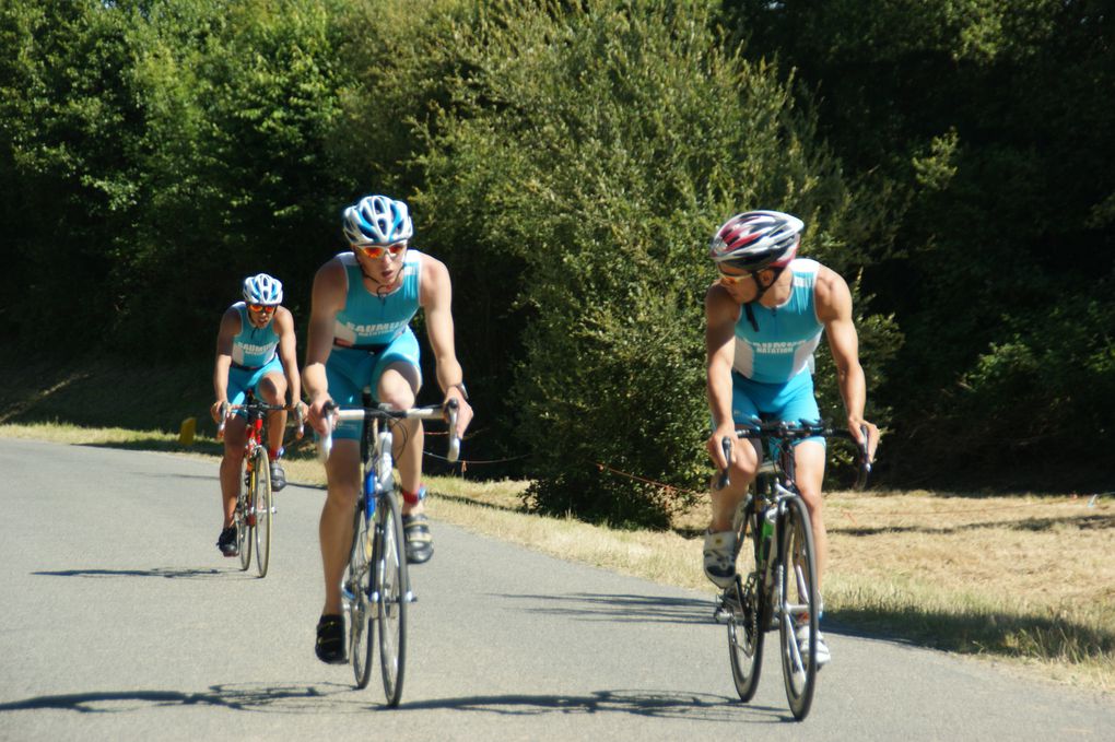 Si les triathlètes ont répondu présent, le soleil lui était au rendez-vous...