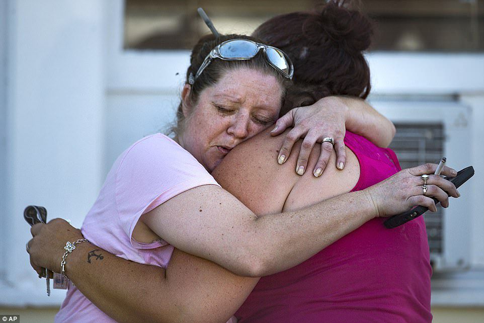 Identifican al tirador que mató a 27 personas en una iglesia de Texas