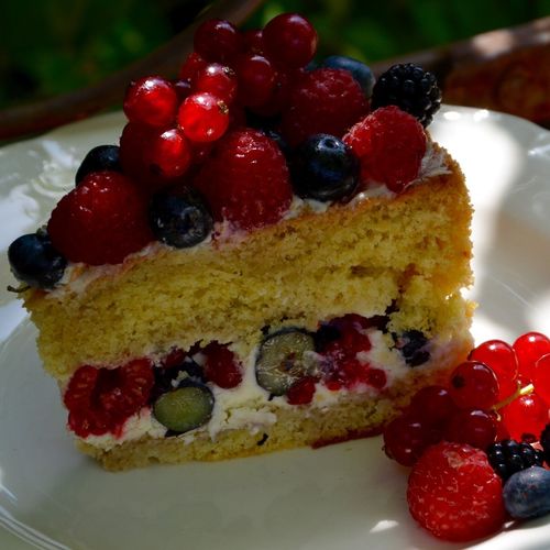Gateau Aux Fruits Rouges La P Tite Cuisine De Pauline