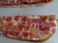Tartines gratinées aux chipolatas ou merguez