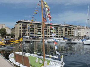 Marseille, hydravions dans le vieux port