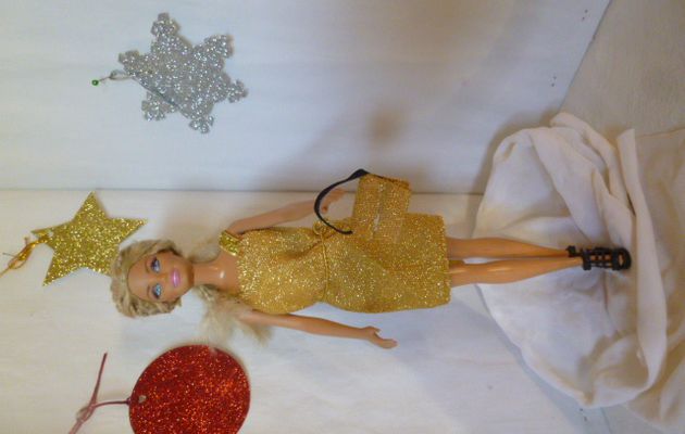 tenue de noël pour Barbie, tout en récup