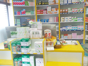 L'intérieur de la pharmacie en 2015