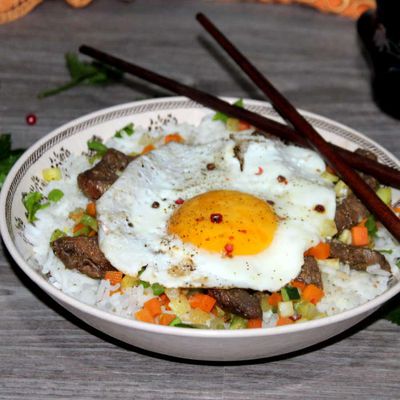 Bibimbap au bœuf et sa brunoise de légumes ( plat coréen pour 1 pers )