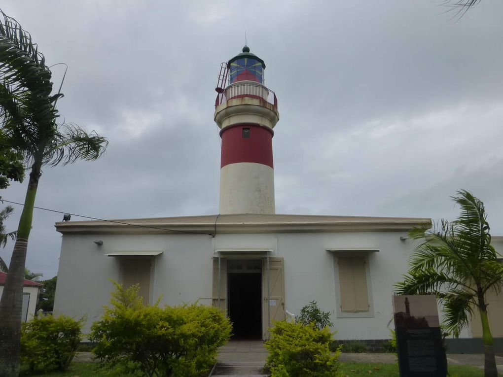 LE phare de l'île.