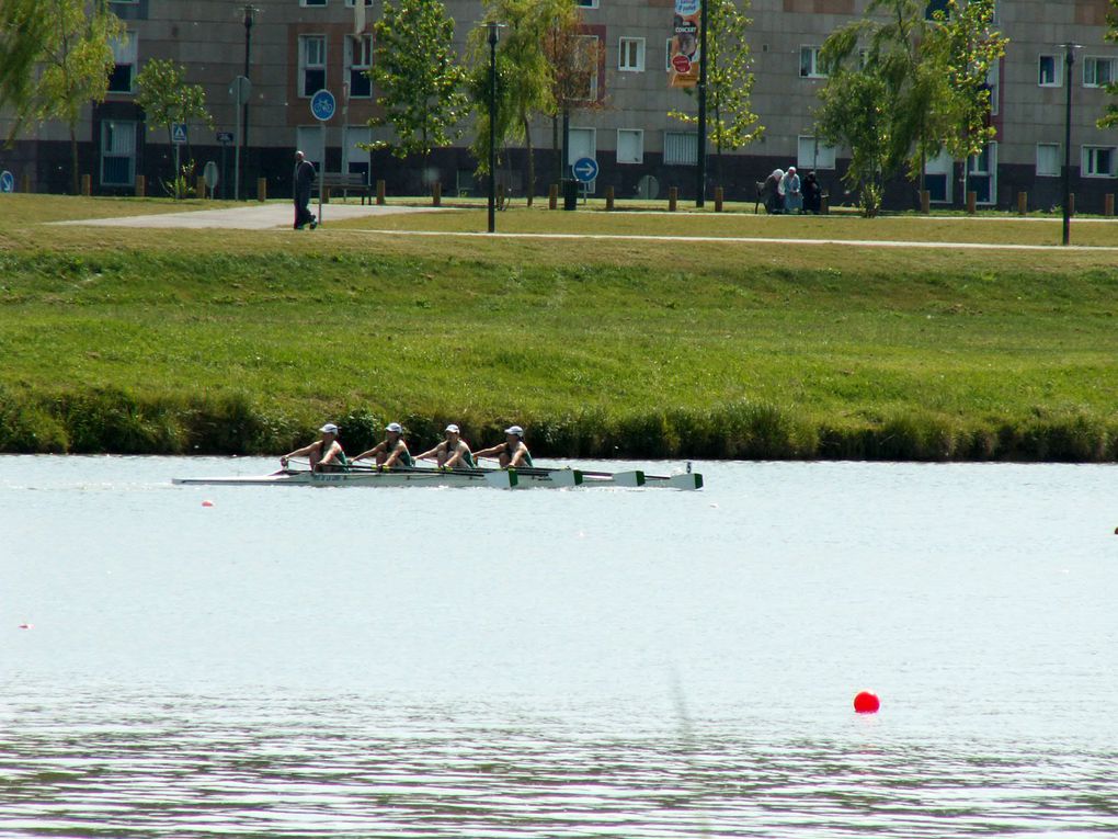 <div><strong>le huit cadet fait champion de zone</strong></div>
<div><u>le double cadette passe au france avec sa 3eme place</u></div>
<div><u>le double minime fille passe aux france avec une 2eme place</u></div>
<div><strong>le skiff minime (valentin) fait&nbsp; champion de zone</strong></div>
<div>le quatre de couple minime fait 10eme</div>
<div>le double cadet fait 13eme(&nbsp;d&eacute;sol&eacute; pour vous jerem et thomas)</div>
<div>le 4x cadet fait 20eme ( sans stress hein ? :p )</di