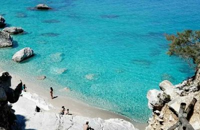 NEWS ITALIA E DAL MONDO Le spiagge più belle del mondo: tre sono italiane, Sardegna sul podio con cala Mariolu. Poi la Sicilia. La classifica