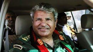 حسب موقع(ثورة ليبيا) : اللواء عبد الفتاح يونس يؤكد معلومات حول مكيدة من القذافى لافتعال حرب مع الجيش التونسي
