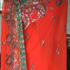 Saree rouge mutiltudes de broderies et paillettes