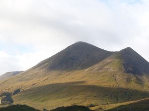 En bus, on traverse l'île de Skye jusqu'à Armadale.