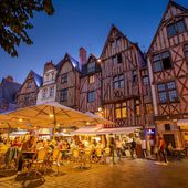 😍 Visiter la ville de Tours - Tourisme : balades, visites, hôtels...