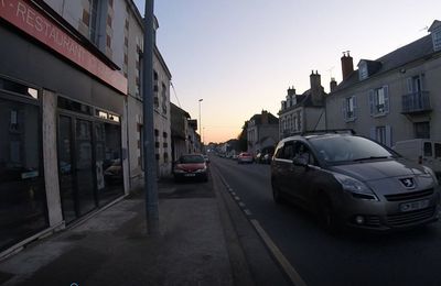  Quand la vitesse moyenne est de 50 km/h  sur une longue départementale en ville,   il peut y avoir  40 % d'infractions... au moins.